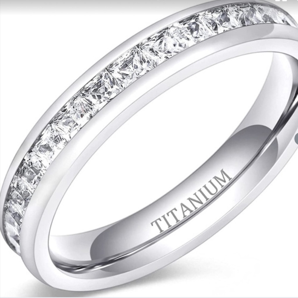 Terrific Titanium Inset CZ Women’s Sparkly Eternity Engagement Wedding Ring Sz 7